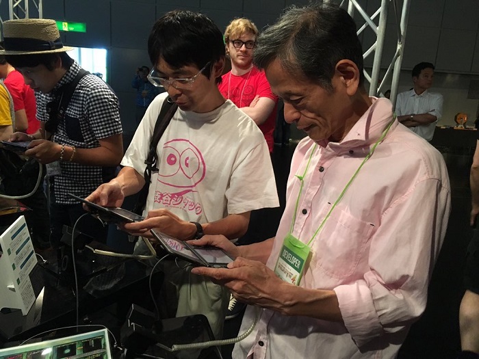 MOO�m��J����Ƃɂ傫�ɂ傫�ΐ�