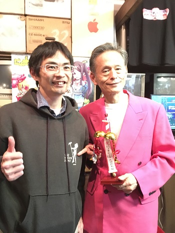 �����L�O���T�C�^��